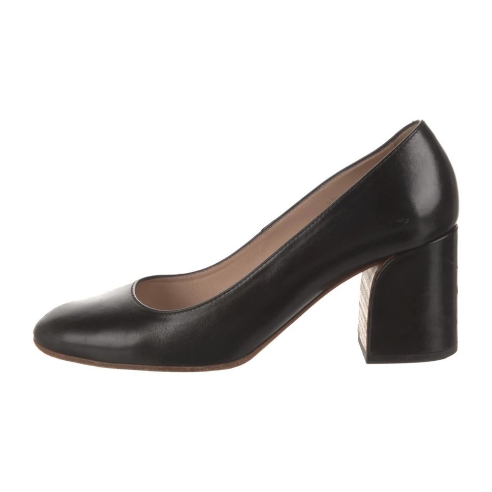 TOD'S Leather Pumps
